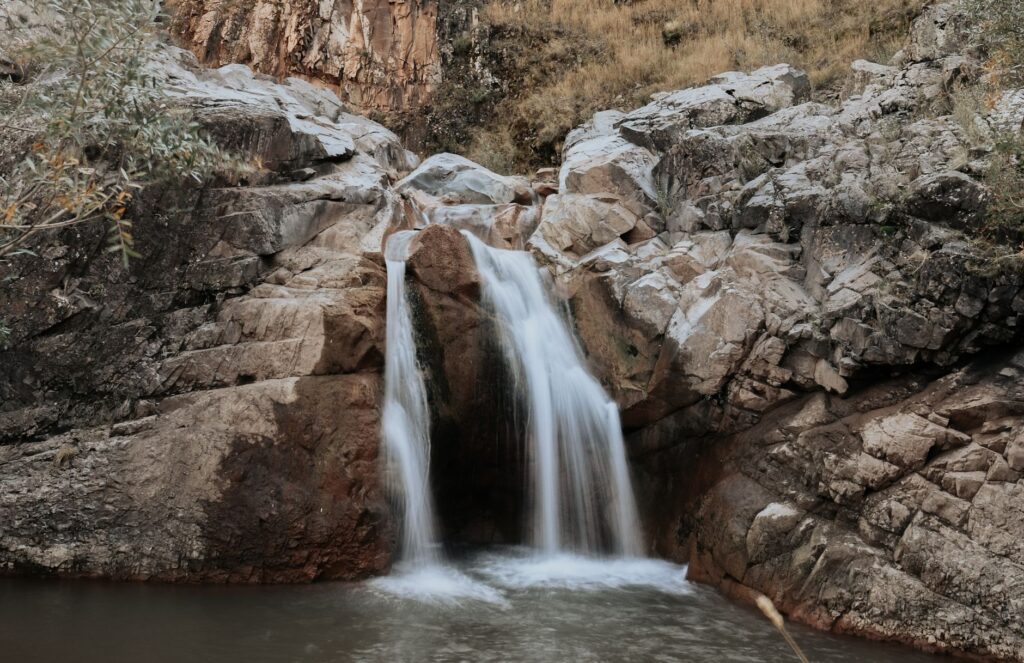 Ezaro 1