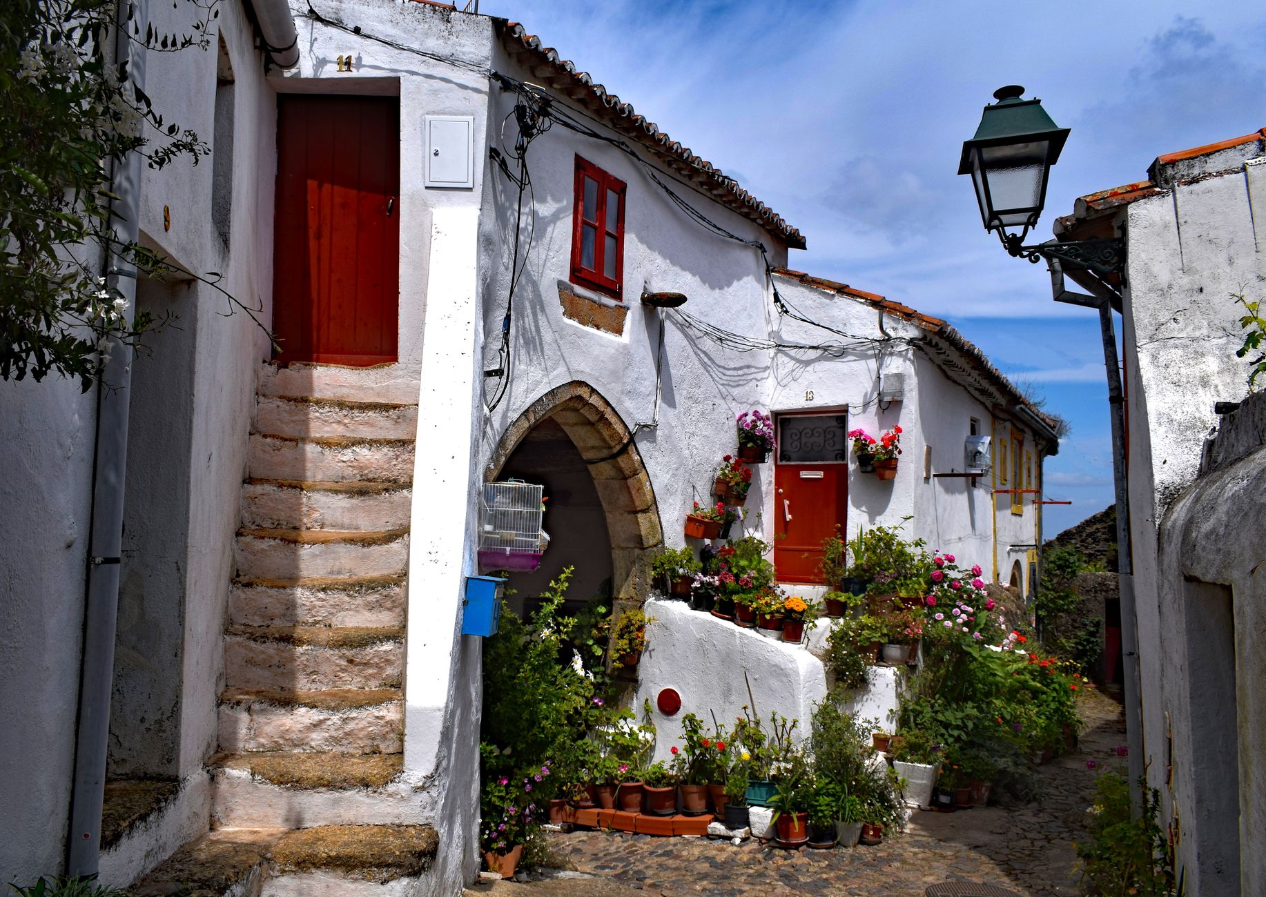 Parada de Sil - street scene